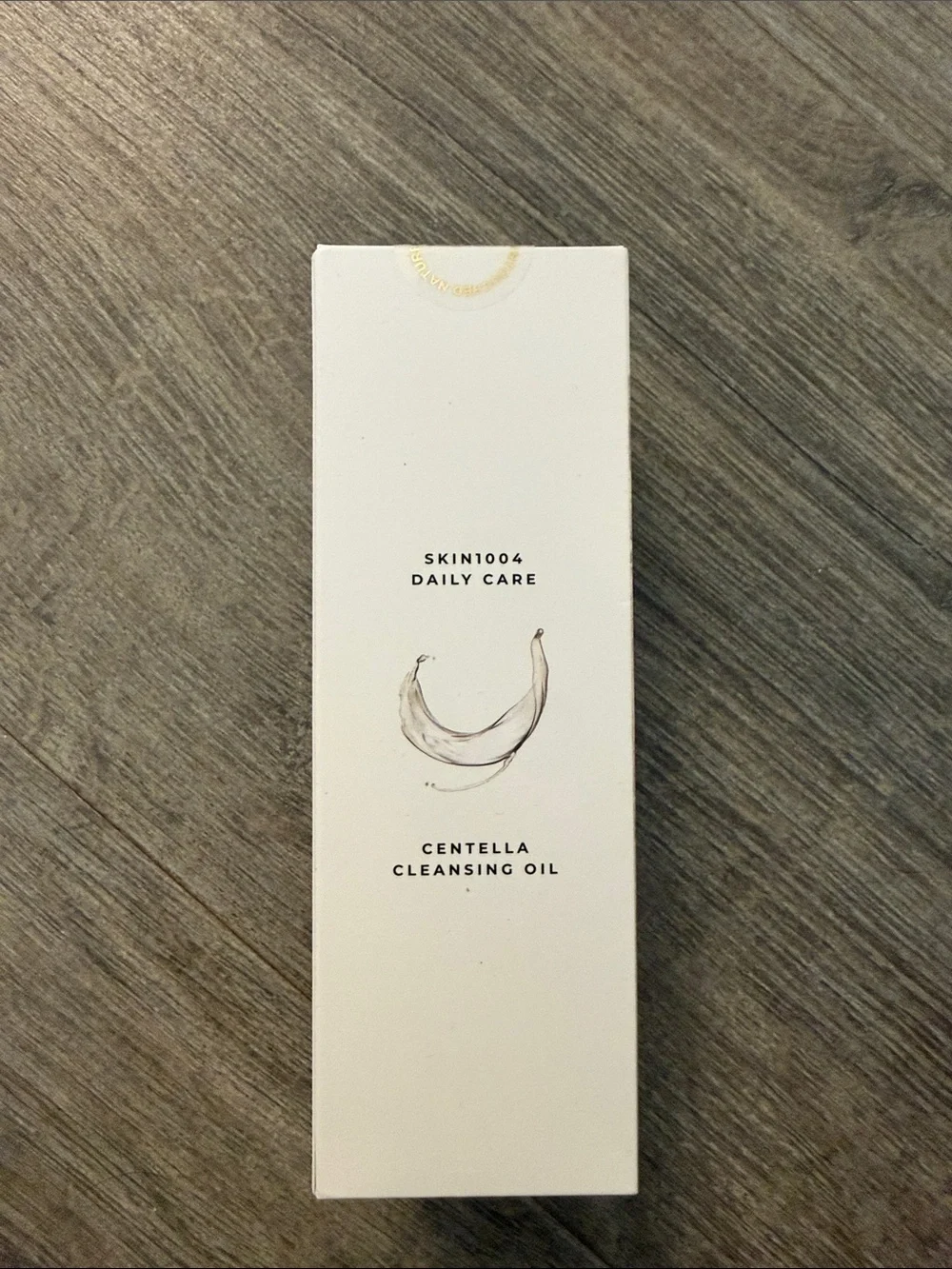 SKIN1004 Madagascar Centella Light Cleansing Oil — White